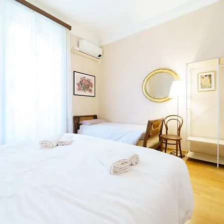 Intrho Vintage Flat 아파트