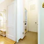 Intrho Vintage Flat ميلان