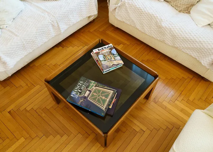 Intrho Vintage Flat Apartment